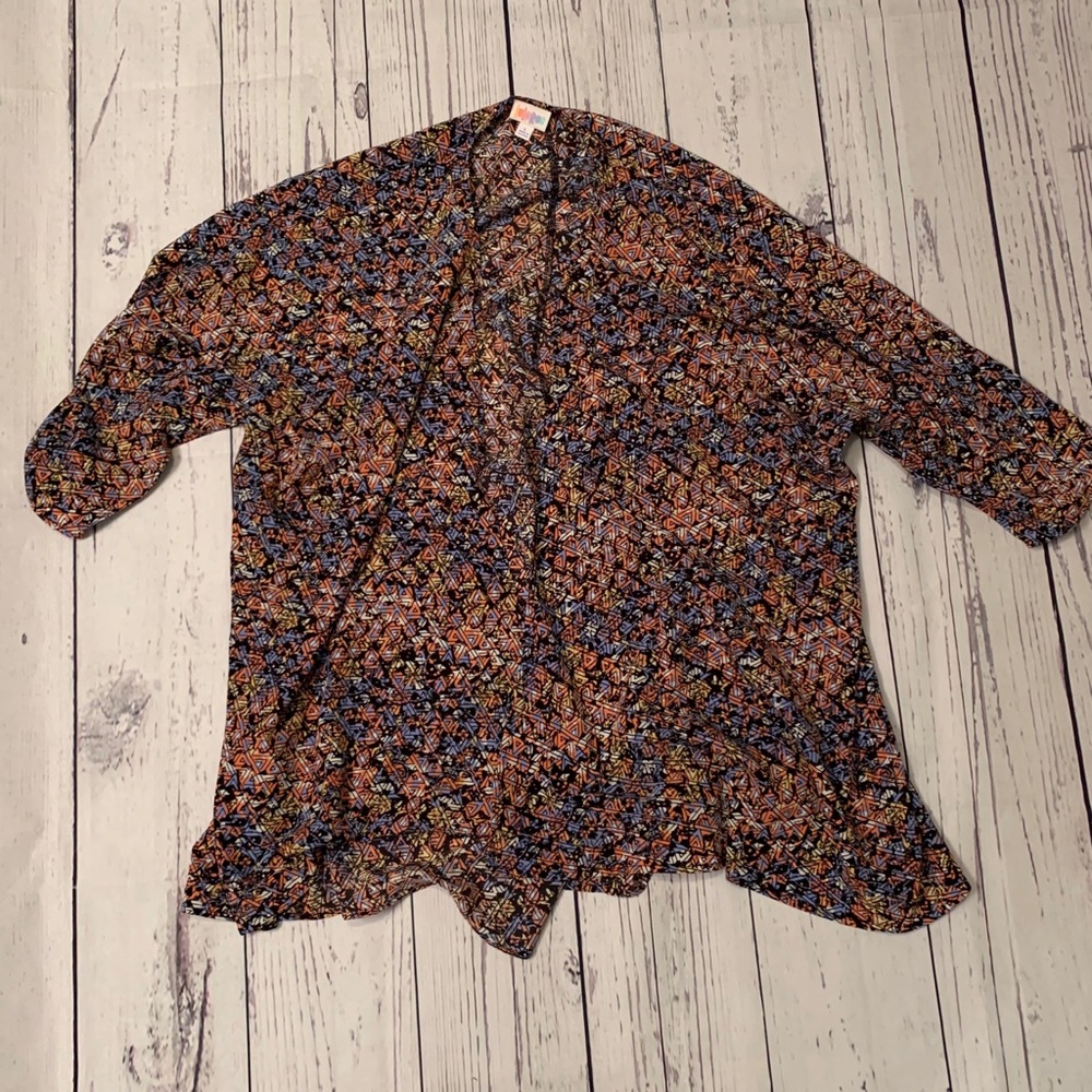 LulaRoe Lindsay kimono
